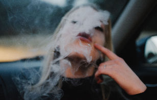 Kouření dívka